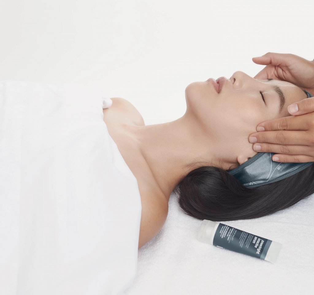 Gesichtsbehandlung mit Dermalogica im Kosmetikstudio Berlin-Mitte